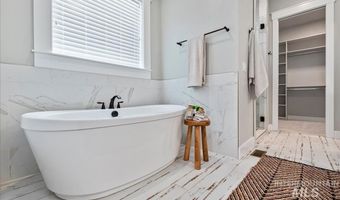 9622 W Sparks Lake Ct, Boise, ID 83714