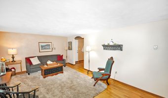 22 Greenmoor Dr, Arcanum, OH 45304