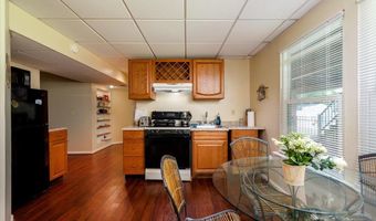 7403 OLD CHAPEL Dr, Bowie, MD 20715