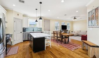 7216 CLAIBORNE Ct, Arabi, LA 70032