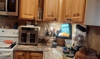 105 MORGAN St, Athens, WV 24712
