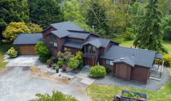 3122 St Louis Rd, Arcata, CA 95521