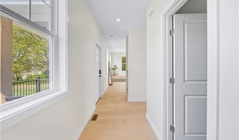 27 SOAR Way, Newport, RI 02840