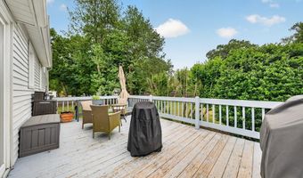 7 Englewood Rd, Coventry, RI 02816