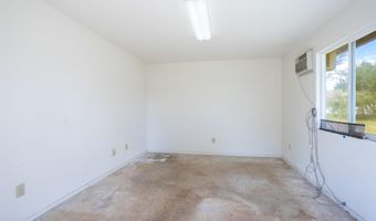 17055 Palm Ave, Anderson, CA 96007