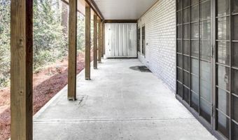 1921 Walthall Dr NW, Atlanta, GA 30318