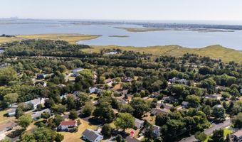 599 1st Ave, Beesleys Point, NJ 08223