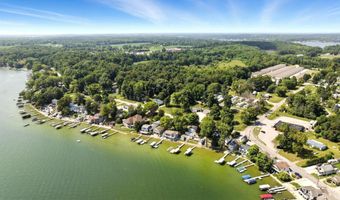 2405 W Sycamore Beach Rd, Angola, IN 46703