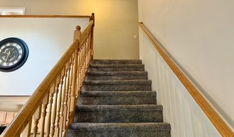 82 Tennyson Cir, Albrightsville, PA 18210