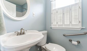 823 GRANDE Ln, Hockessin, DE 19707