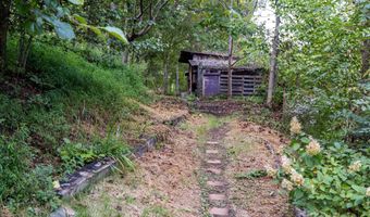 97 Alexander Rd, Alexander, NC 28701