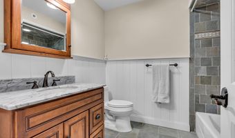 42 Bayside Dr, Atlantic Highlands, NJ 07716