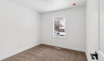 404 22nd Ave SW, Altoona, IA 50009