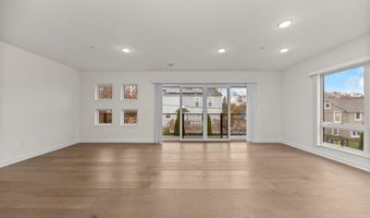 462 W Stadium Blvd, Ann Arbor, MI 48103