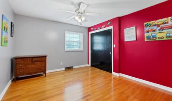 898 W Cunningham St, Alcoa, TN 37701