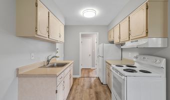 37 Enid St APT C, Bridgeport, CT 06606