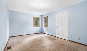 1006 Baretta Ct, Aurora, MO 65605