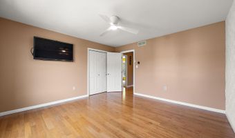 28 CLARK Rdg, Hockessin, DE 19707