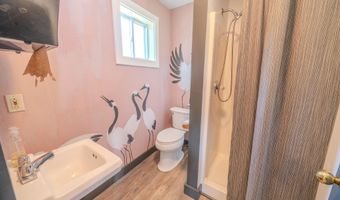 90 Searsport Ave, Belfast, ME 04915