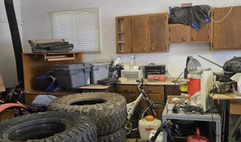 215 Cedar St, Hawthorne, NV 89415