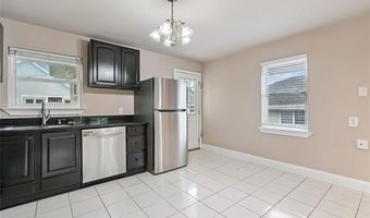 401 LLAMA Dr, Arabi, LA 70032