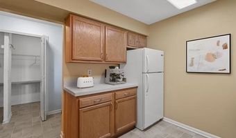 101 FIELDCREST St 204, Ann Arbor, MI 48103