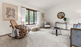 2320 STROEBE ISLAND Dr, Appleton, WI 54915