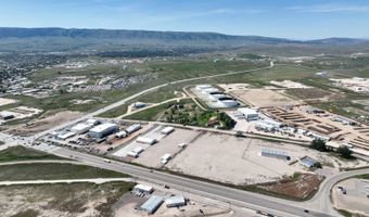 5675 Chapman Pl, Casper, WY 82604