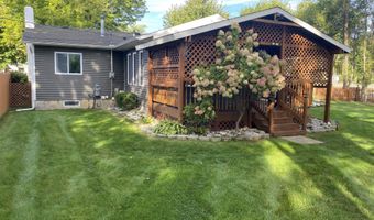 101 Island View Dr, Alpena, MI 49707