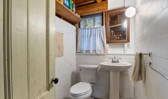 17 Hayes Rd, Acton, ME 04001