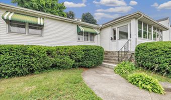124 N Cliff St, Ansonia, CT 06401