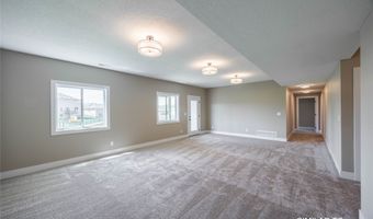610 Ellis Cir, Adel, IA 50003