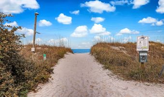330 GARDEN Ln, Atlantic Beach, FL 32233