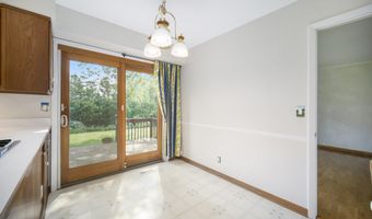2225 Tilsby Ct, Ann Arbor, MI 48103
