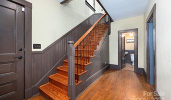 11 Cullowhee St, Asheville, NC 28801
