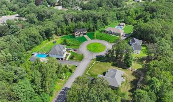 12 Alvina Dr, Johnston, RI 02919