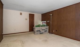 1 Rocky Crest Rd, Cumberland, RI 02864