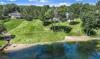 3007 W Lake Jessie Dr SE, Alexandria, MN 56308