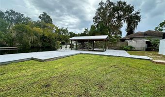 55744 HOLIDAY Cir, Astor, FL 32102