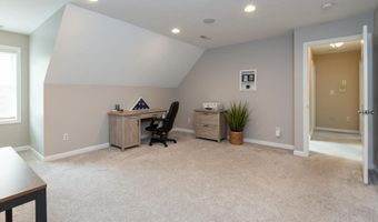 33 Hobart Hill Rd, Brookline, NH 03033