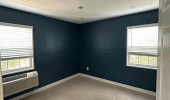 2301 FARRINGTON Ave 03-301, Alexandria, VA 22303