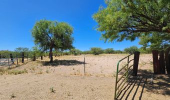 2190 Dark Star Rd, Benson, AZ 85602