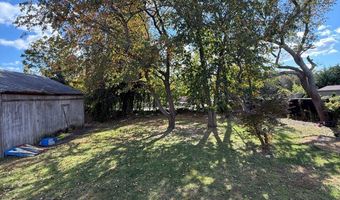 967 Sunrise Hwy, Long Island City, NY 11704