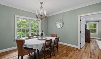 28 Hoop Pole Hill Rd, Chester, CT 06412