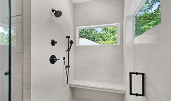 32 Warwick Dr, Bella Vista, AR 72714