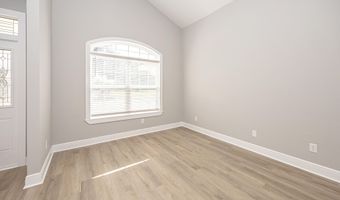 345 Bowen St, Biloxi, MS 39530
