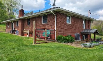 217 Camp Ground Rd, Addison, PA 15424