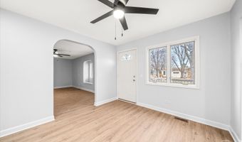 27 W347 Washington Ave, Winfield, IL 60190