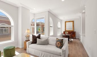 625 SLATERS Ln 401, Alexandria, VA 22314