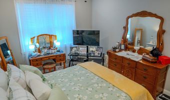 914 Ridge Rock Ln, Bargersville, IN 46106